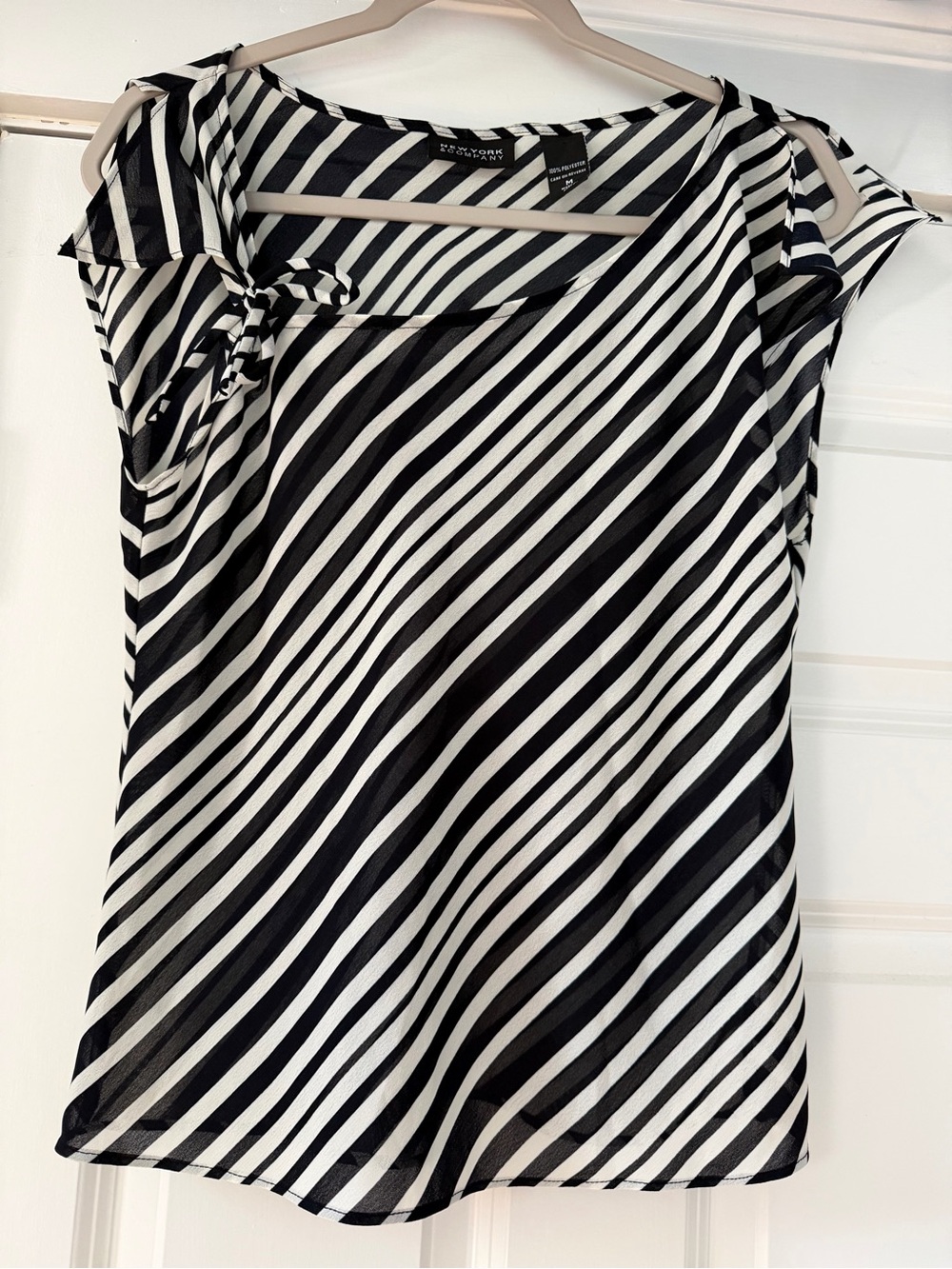 New York & Company Black and White Diagonal Stripe Cap-Sleeve Top